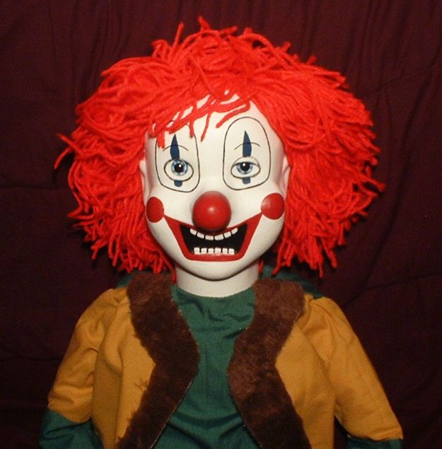 HAUNTED Clown doll "EYES FOLLOW YOU" Creepy Halloween Poltergeist prop eBay