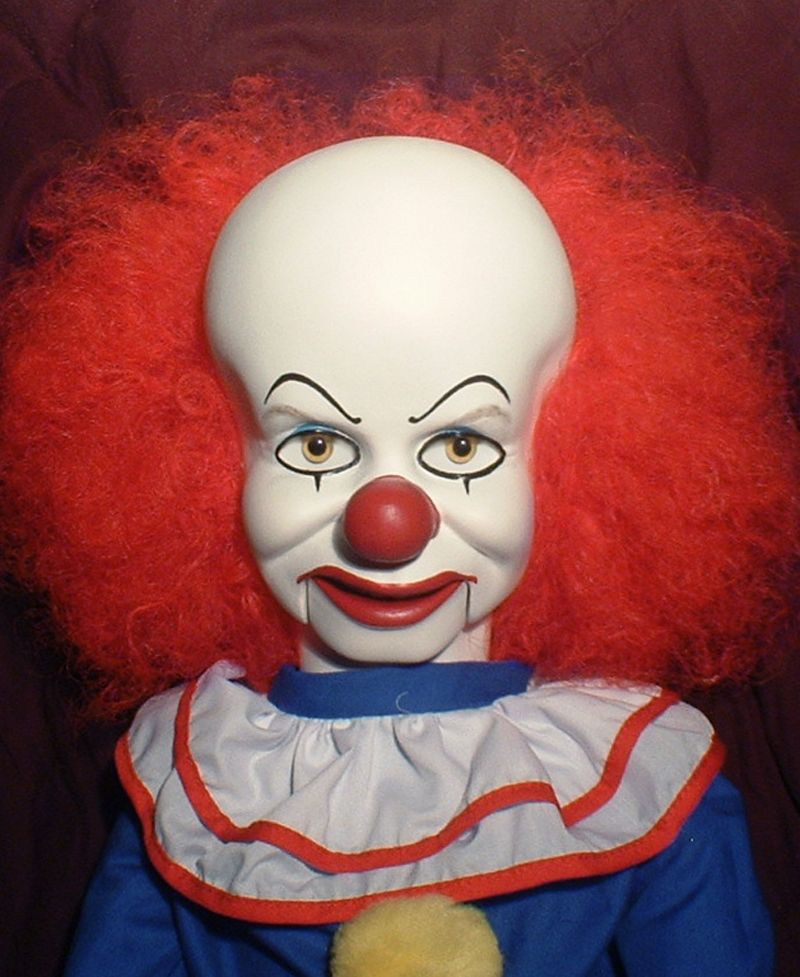 it clown doll