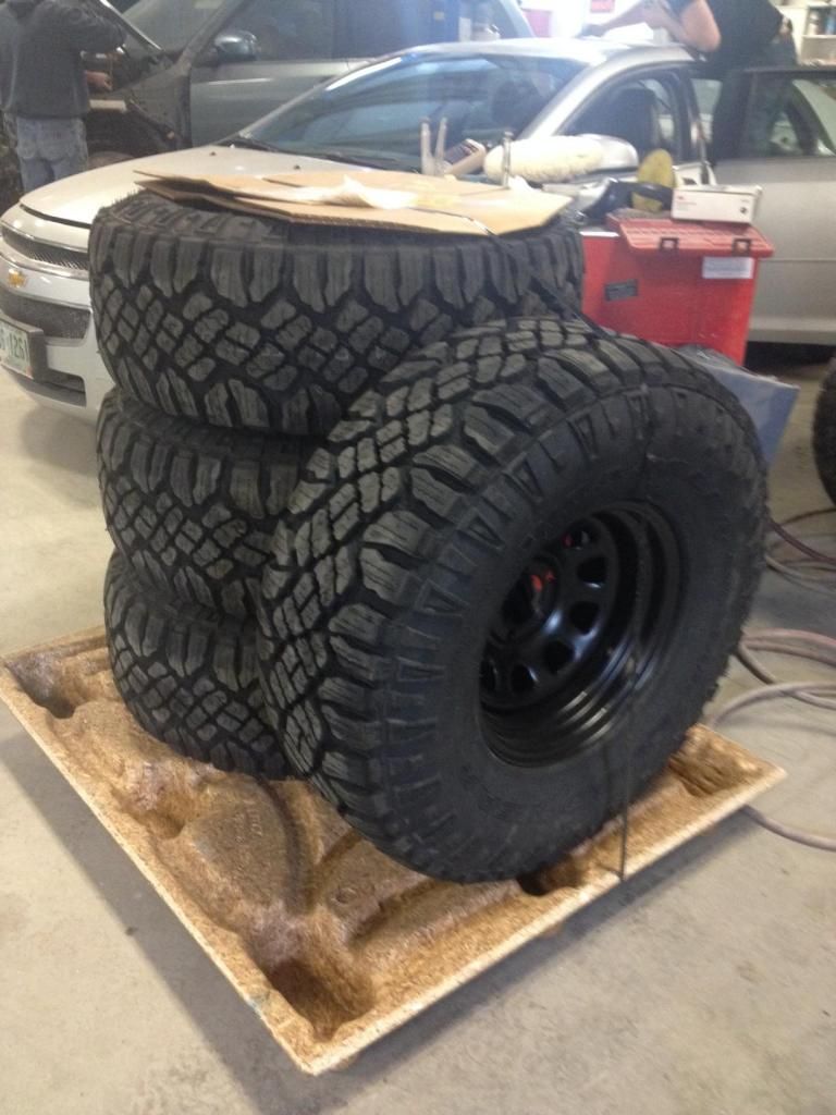 33's On Stock Height Jeep Wrangler Forum