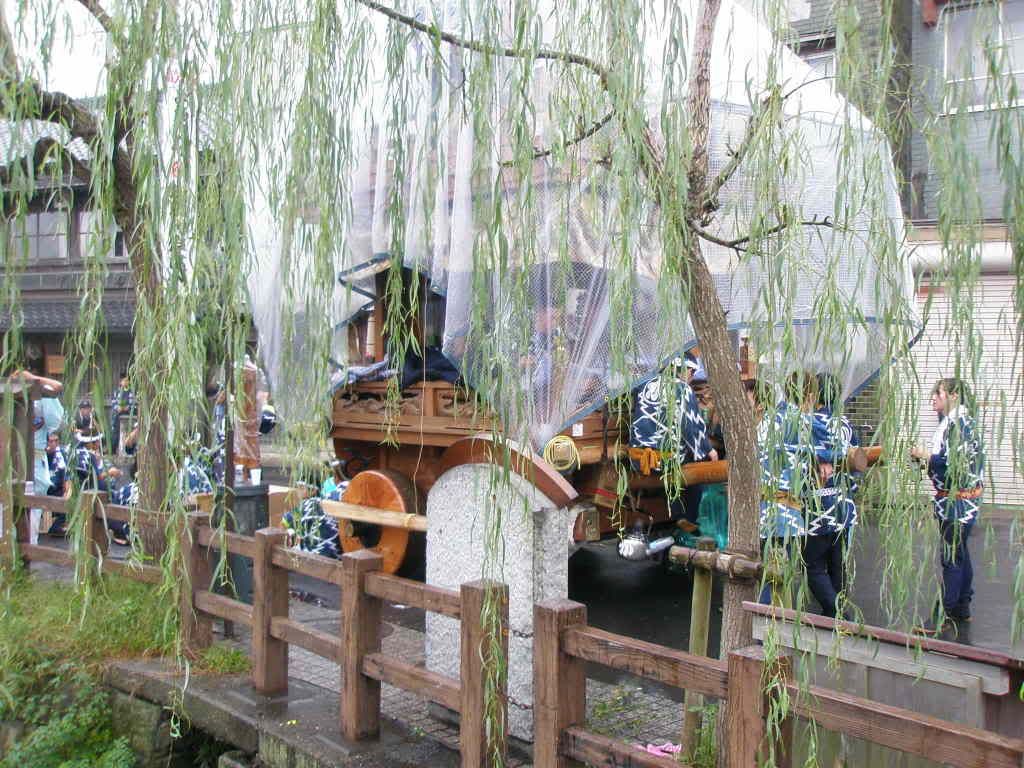 http://i161.photobucket.com/albums/t216/hmccaw/Sawara/PA110003.jpg