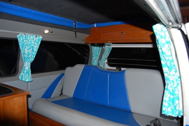 THE KOMBI KONNECTION Interior upholstery and trim