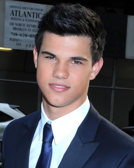 Taylor-Lautner-hot.jpg