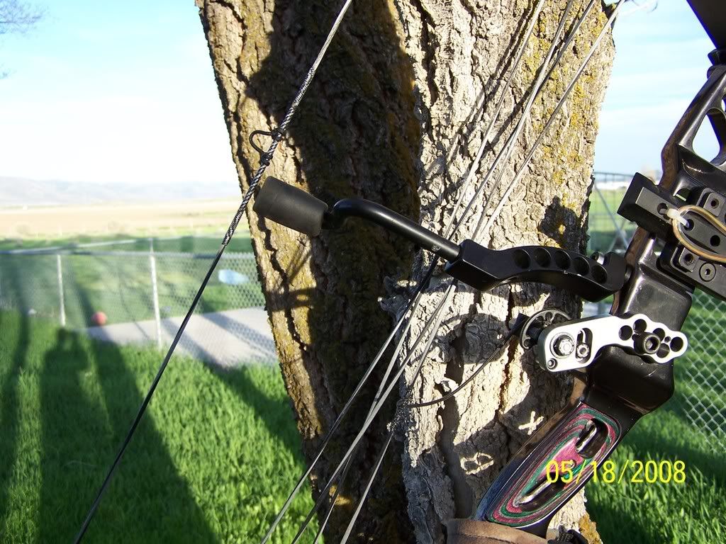 New rest and Hybrid String stopper for my new bow!! Archery Talk Forum