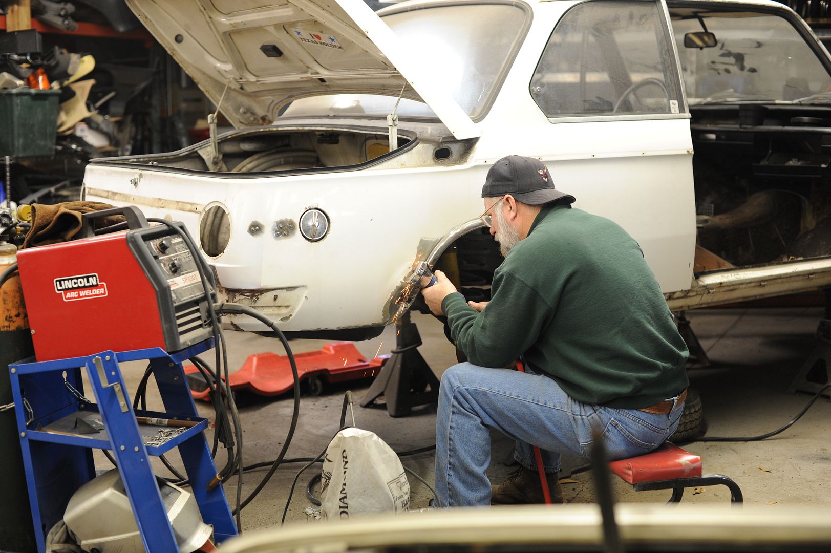 Reggies MotorWorks | Repairing BMW, Audi, Mercedes