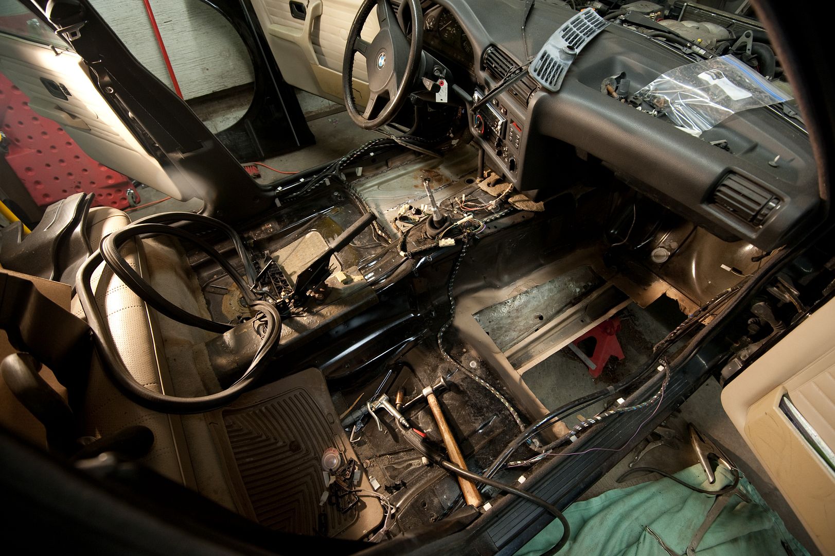 Reggies MotorWorks | Repairing BMW, Audi, Mercedes