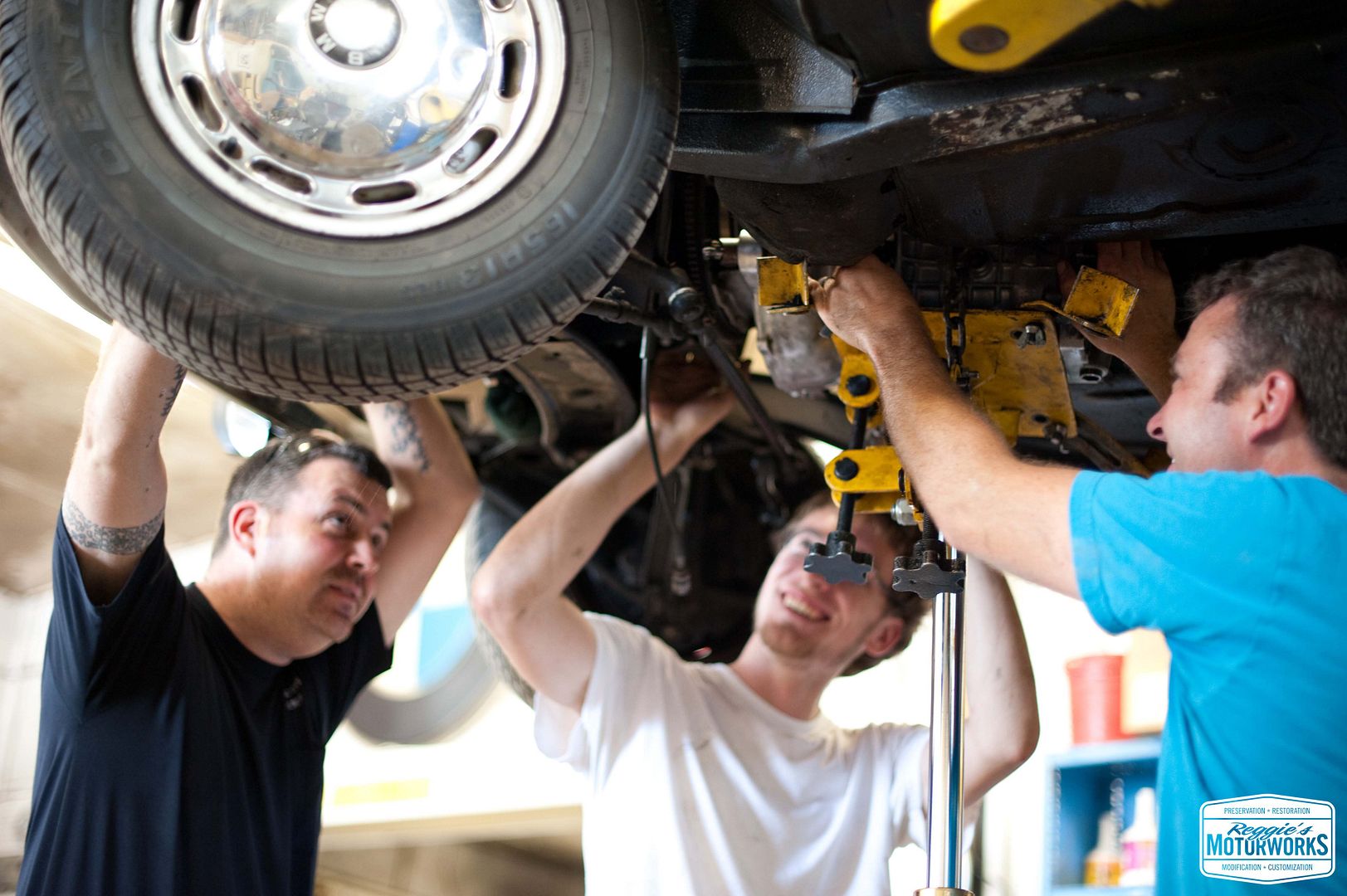 Reggies MotorWorks | Repairing BMW, Audi, Mercedes